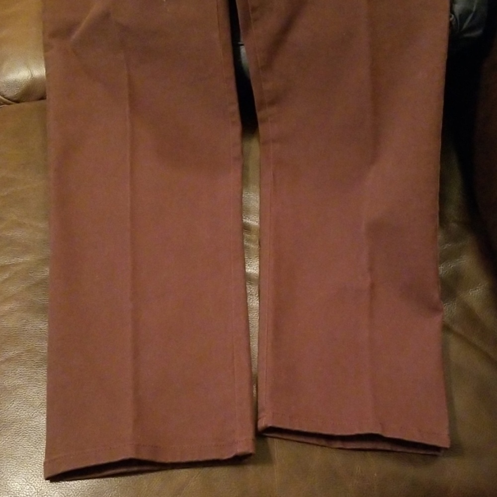 Pants - Picture 5 of 6